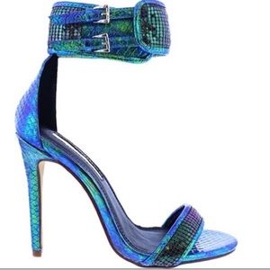 Liliana Nikia -174 Hologram & matching clutch